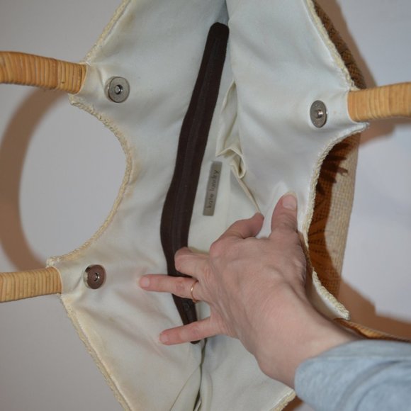 KATY LANDRY Paper Straw with Man Made Materials Pockets Snaps Zip Flowers Tote - Picture 6 of 8